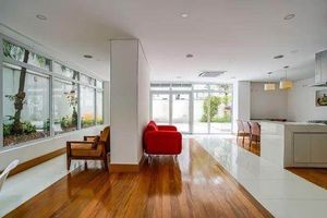Image 19 - 879353