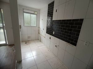 Image 7 - 879355