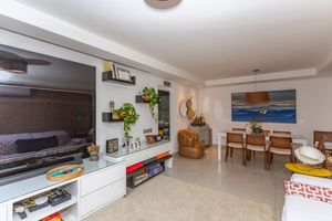 Image 3 - 879356