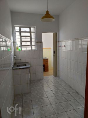 Image 13 - 879359