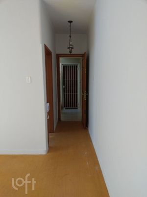 Image 7 - 879359