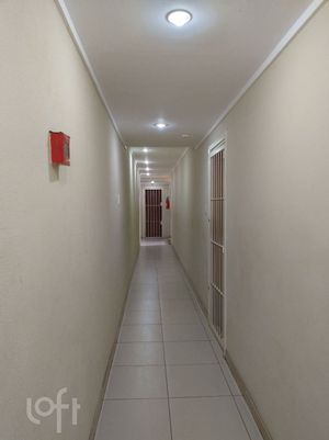 Image 19 - 879359