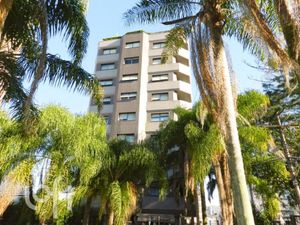 Image 8 - 879365