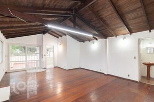 Image 35 - 879367