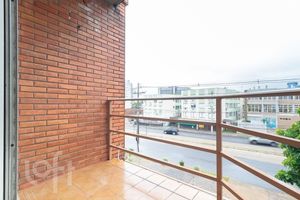 Image 9 - 879367