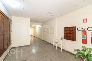 Image 30 - 879367