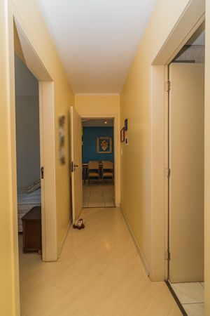 Image 16 - 879368