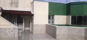 Image 3 - 879370