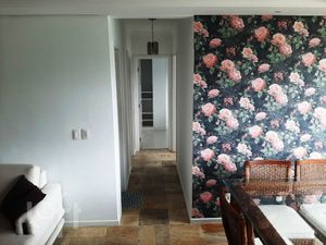 Image 13 - 879370