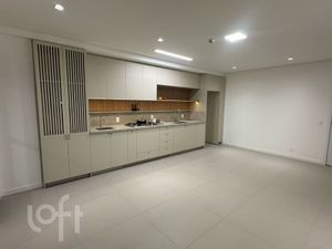 Image 9 - 879376