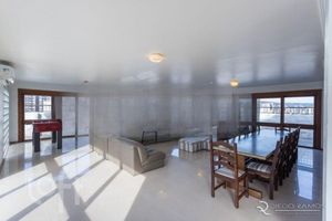 Image 4 - 879383