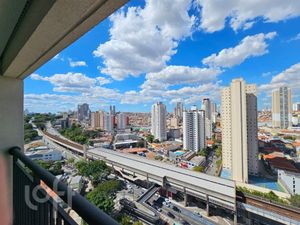 Image 13 - 879384