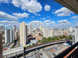 Image 14 - 879384