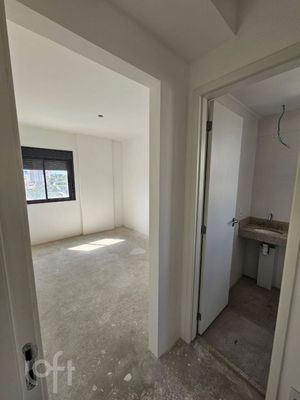 Image 8 - 879384