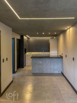Image 3 - 879386