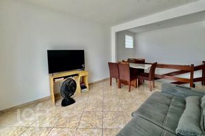 Image 10 - 879387