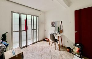 Image 6 - 879387