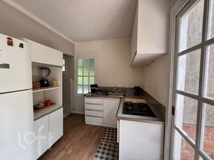 Image 3 - 879391