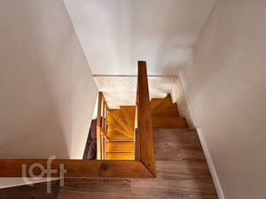 Image 4 - 879391