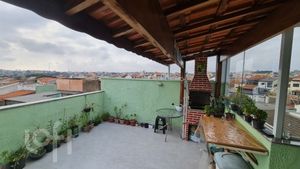 Image 10 - 879429