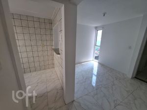 Image 4 - 879431