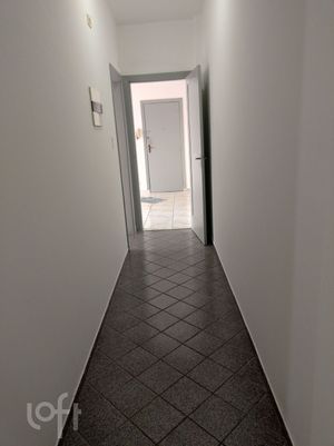 Image 19 - 879435