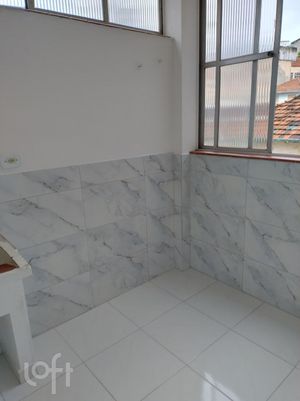 Image 7 - 879435