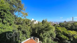 Image 17 - 879436