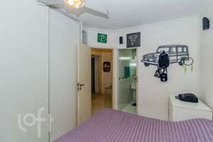 Image 31 - 879454