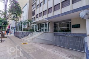 Image 67 - 879454