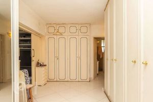 Image 7 - 879454