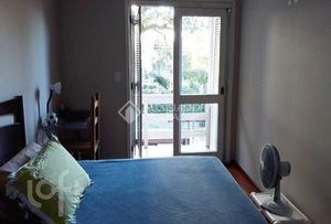 Image 19 - 879455