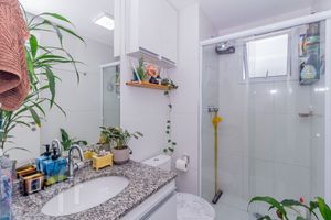 Image 19 - 879459