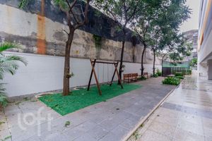 Image 53 - 879459