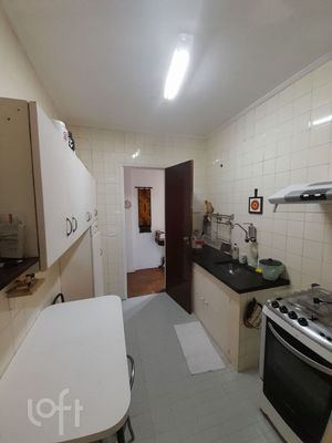 Image 3 - 879464