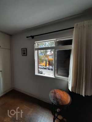 Image 7 - 879464