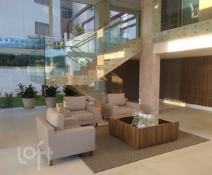 Image 17 - 879465