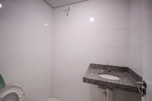 Image 9 - 879469