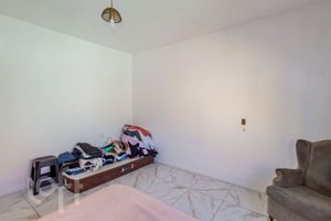 Image 7 - 879471