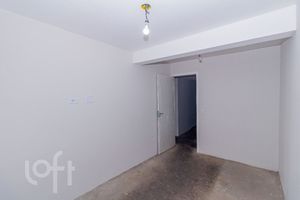 Image 8 - 879478