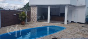 Image 5 - 879484