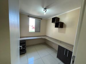 Image 9 - 879496