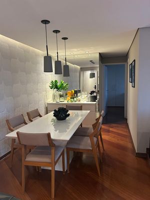 Image 17 - 879499