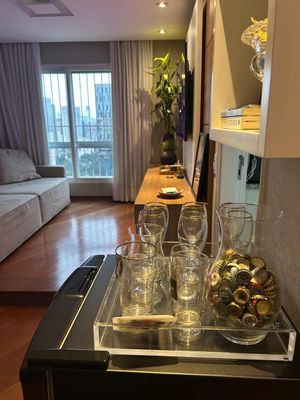 Image 15 - 879499