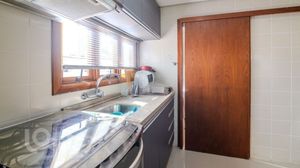 Image 8 - 879503