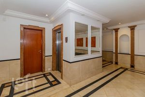 Image 35 - 879513