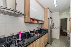 Image 27 - 879513