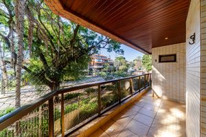 Image 30 - 879522
