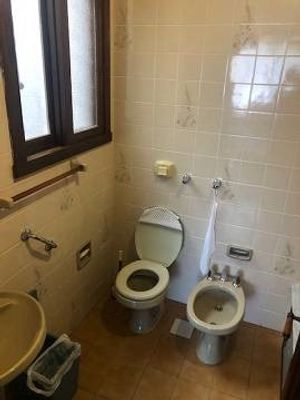 Image 8 - 879524