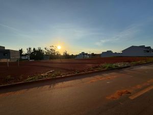 Image 4 - 879525
